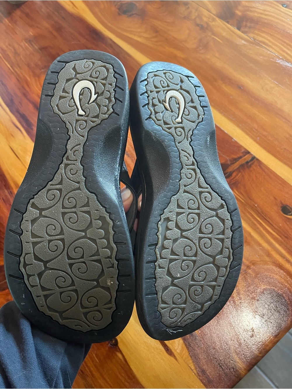 Women’s OluKai Flip Flop Sandals - 7 - Picture 2 of 3